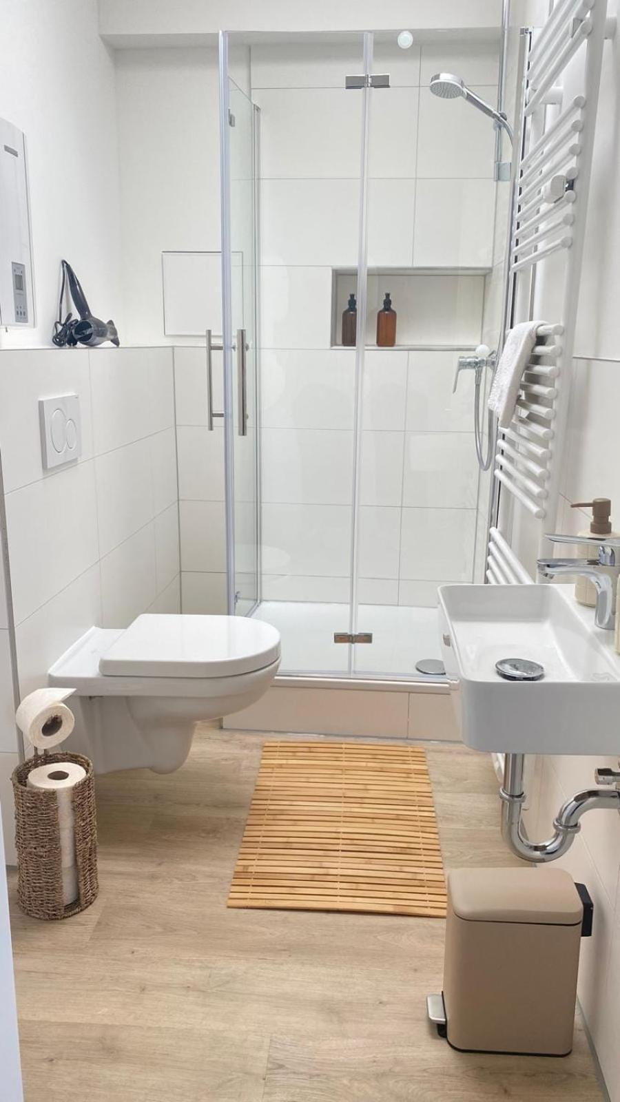 2-zimmer-wohnung In Am Flughafen Appartement *