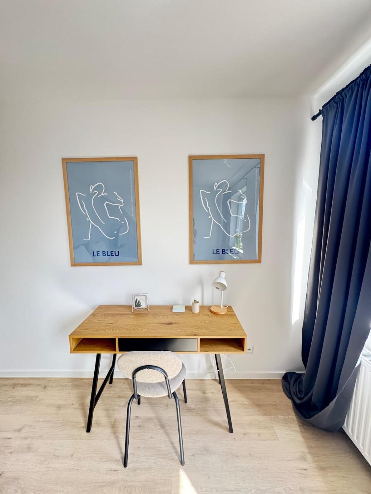 Appartement 2-zimmer-wohnung In Am Flughafen *